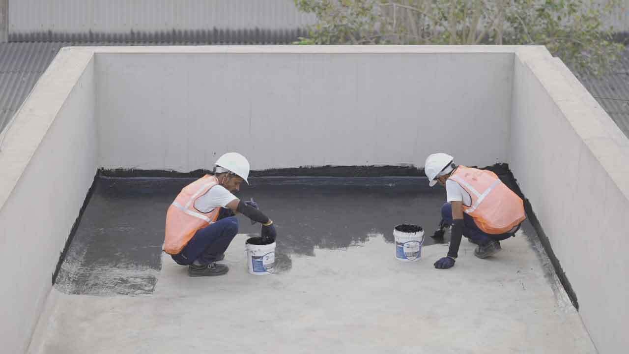 How to Fix Roof Leakage in Dehradun
